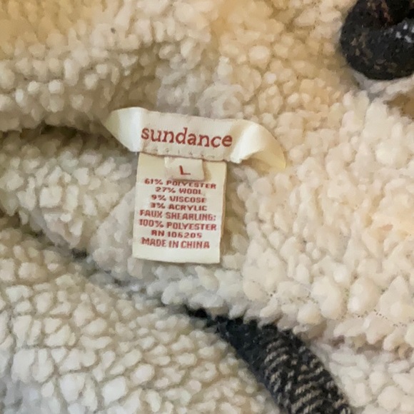 Sundance Cropped Hooded Poncho. - Picture 10 of 10